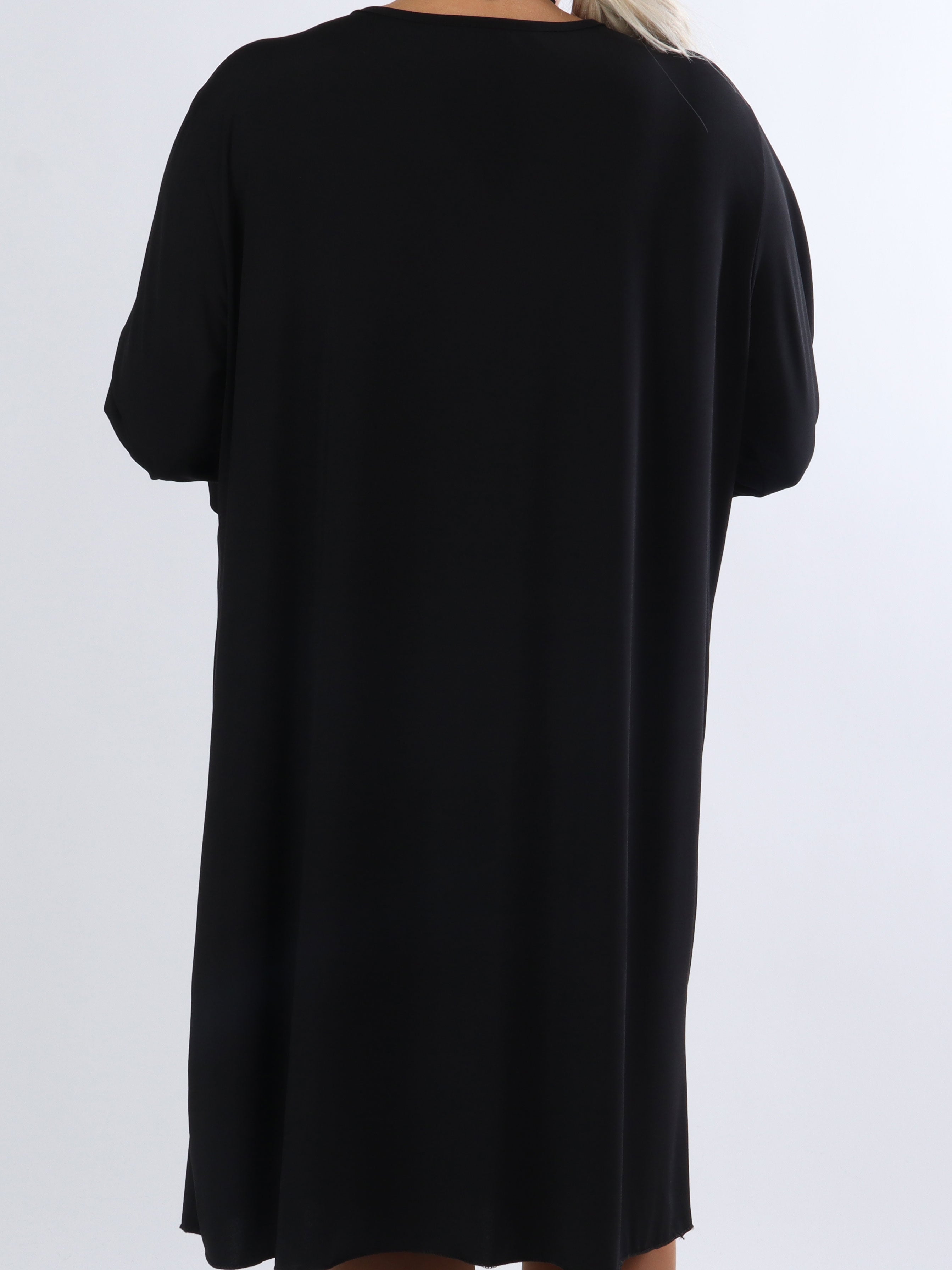 Zaida - Elastisk plus size klänning med knut på bröstet